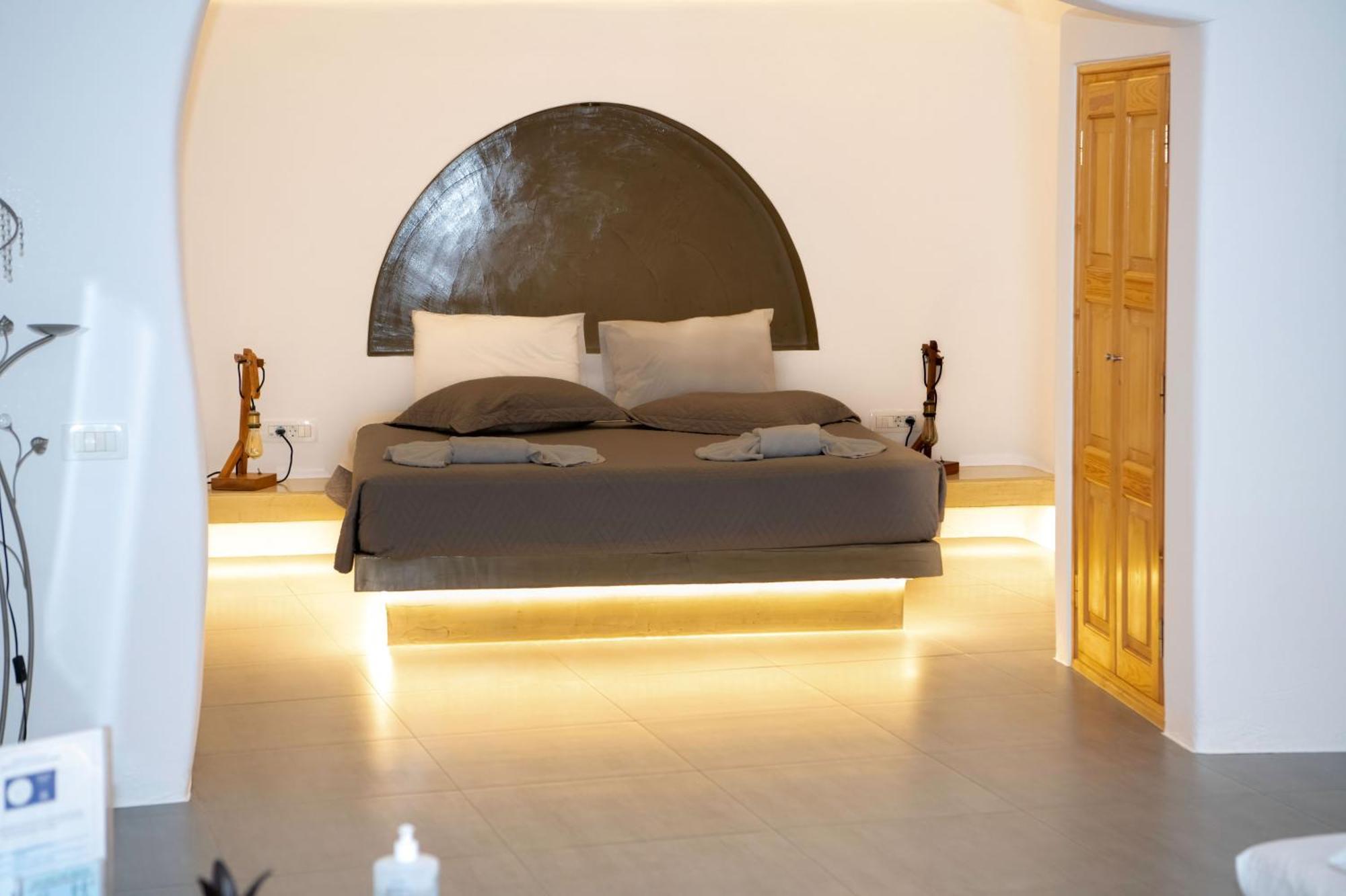Luxe Efis Home Sea View 4 Villas & 4 Prive Jacuzzi Imerovigli  Exterior photo