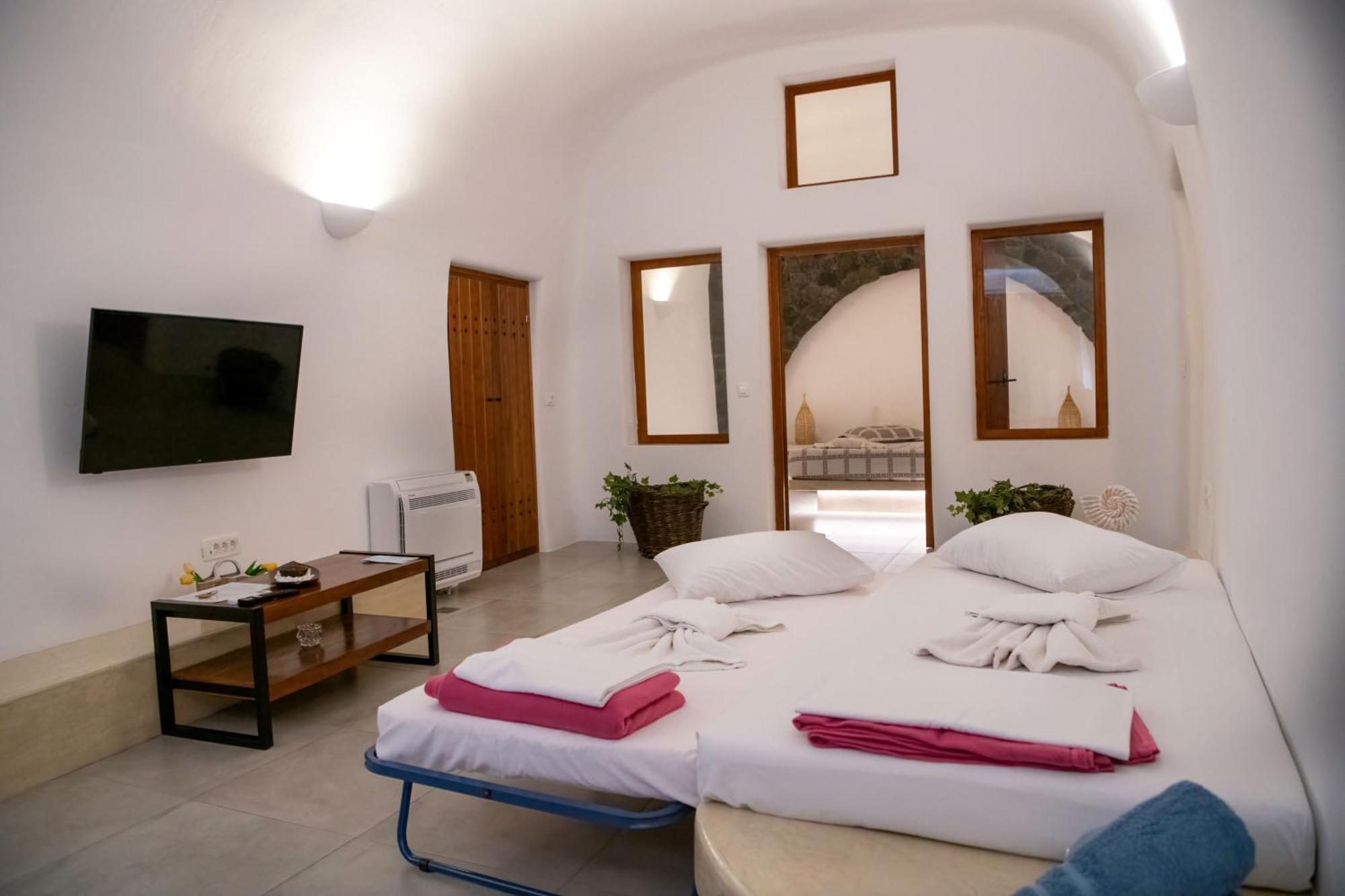 Luxe Efis Home Sea View 4 Villas & 4 Prive Jacuzzi Imerovigli  Exterior photo